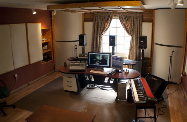 Located in Warwick, NY, the Studio of Audio Alchemy is owned and operated by Dave Smith